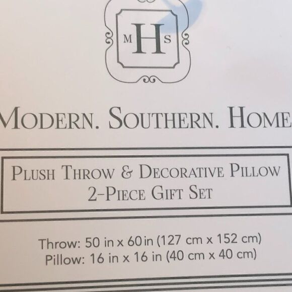 NIB Modern Southern Home Plush Throw & Pillow "Bunny" 2-Pc Set - Picture 5 of 5